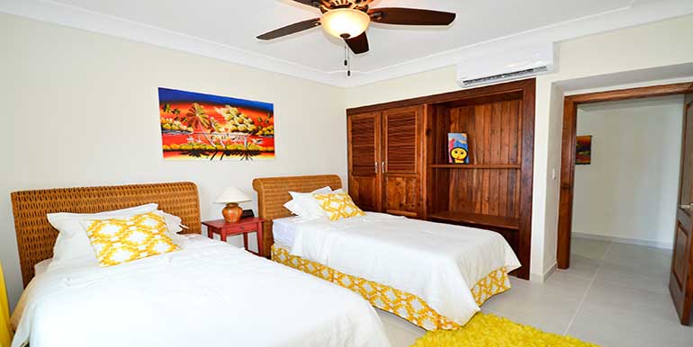 Sol Tropical C4 gallery image