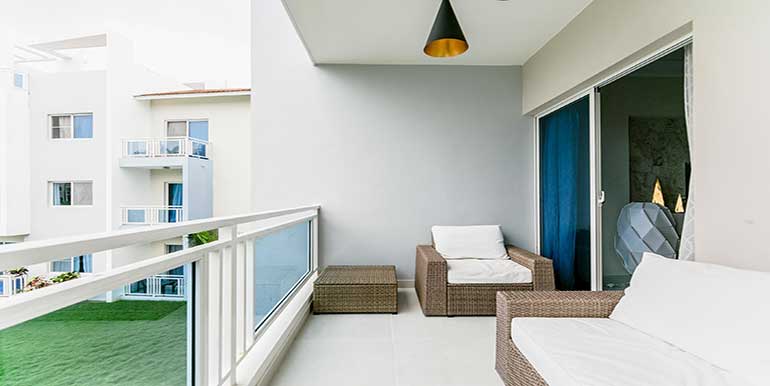 Sol Tropical F4 gallery image